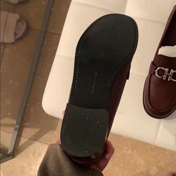 Salvatore Ferragamo Rolo Vitello Loafer - Picture 3 of 3